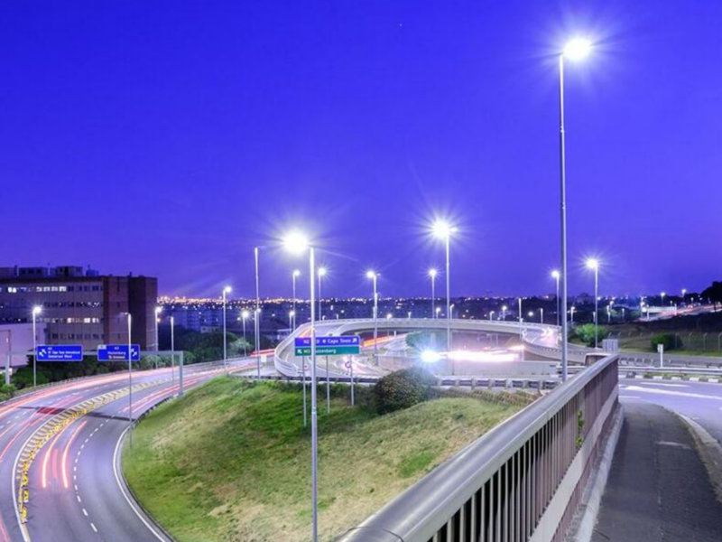 LED -katuvalot: Vihreä valo tuleville kaupunkeille